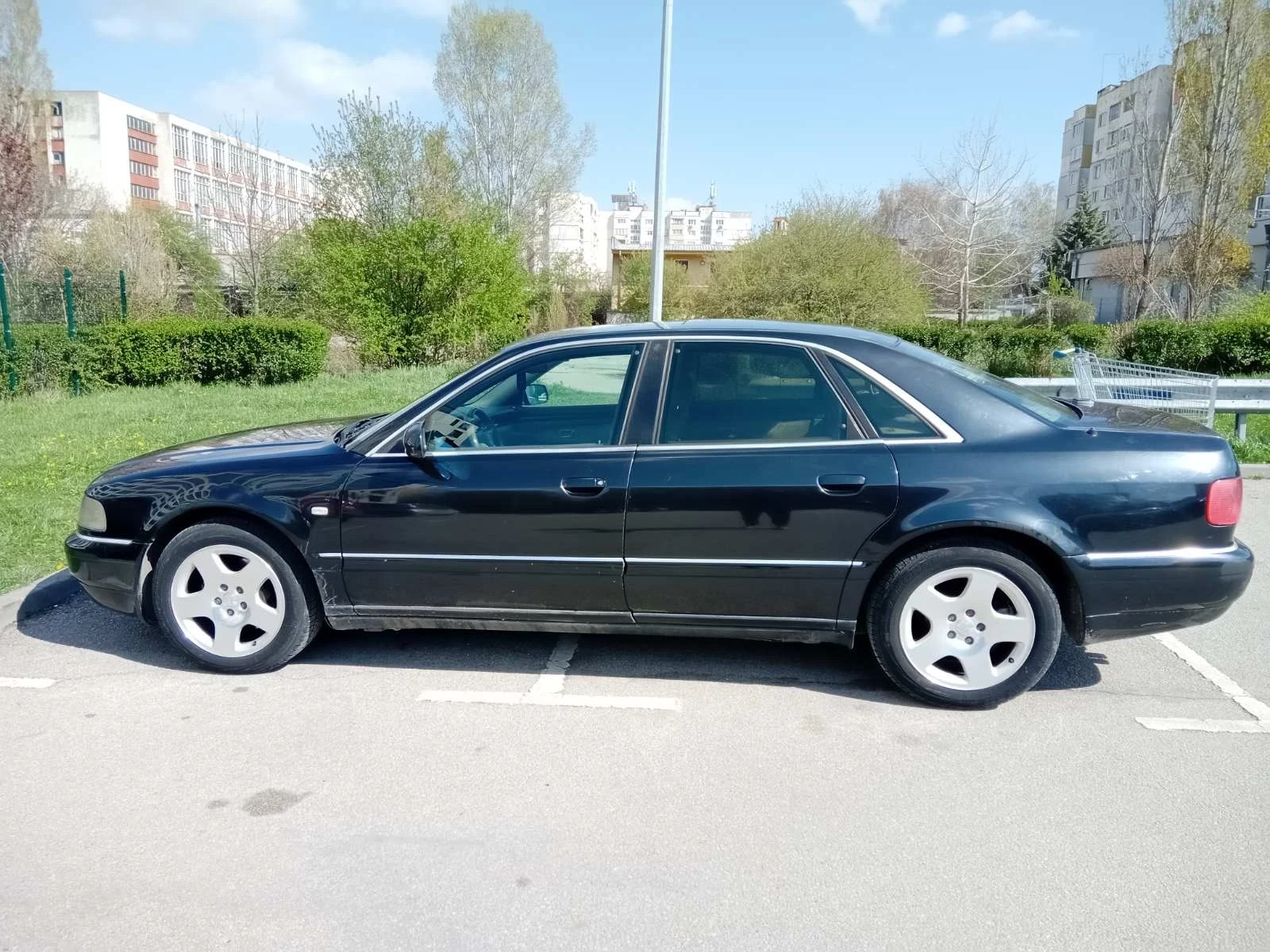 Audi A8 2, 5 TDI V6 - изображение 2