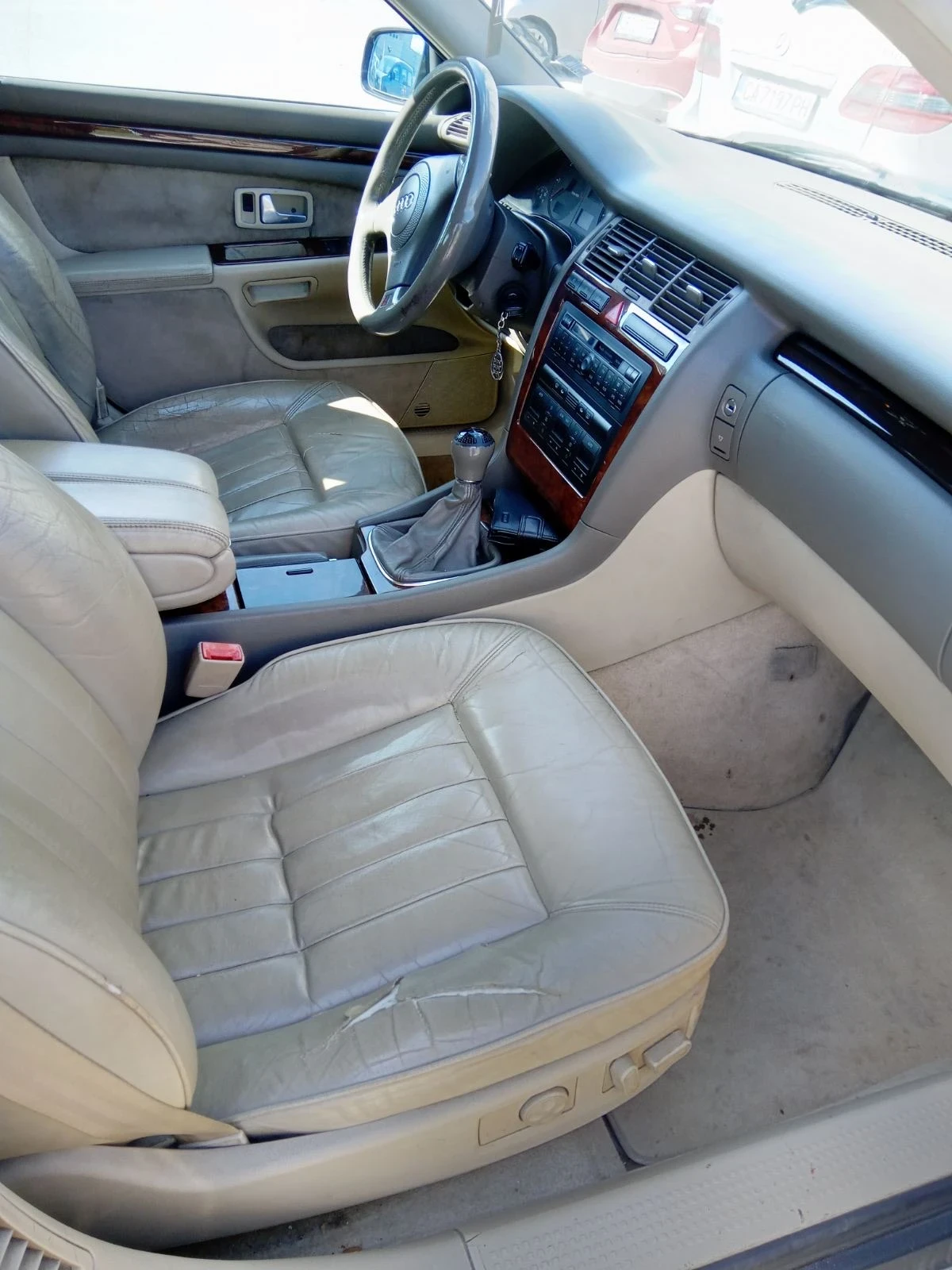 Audi A8 2, 5 TDI V6 - изображение 3