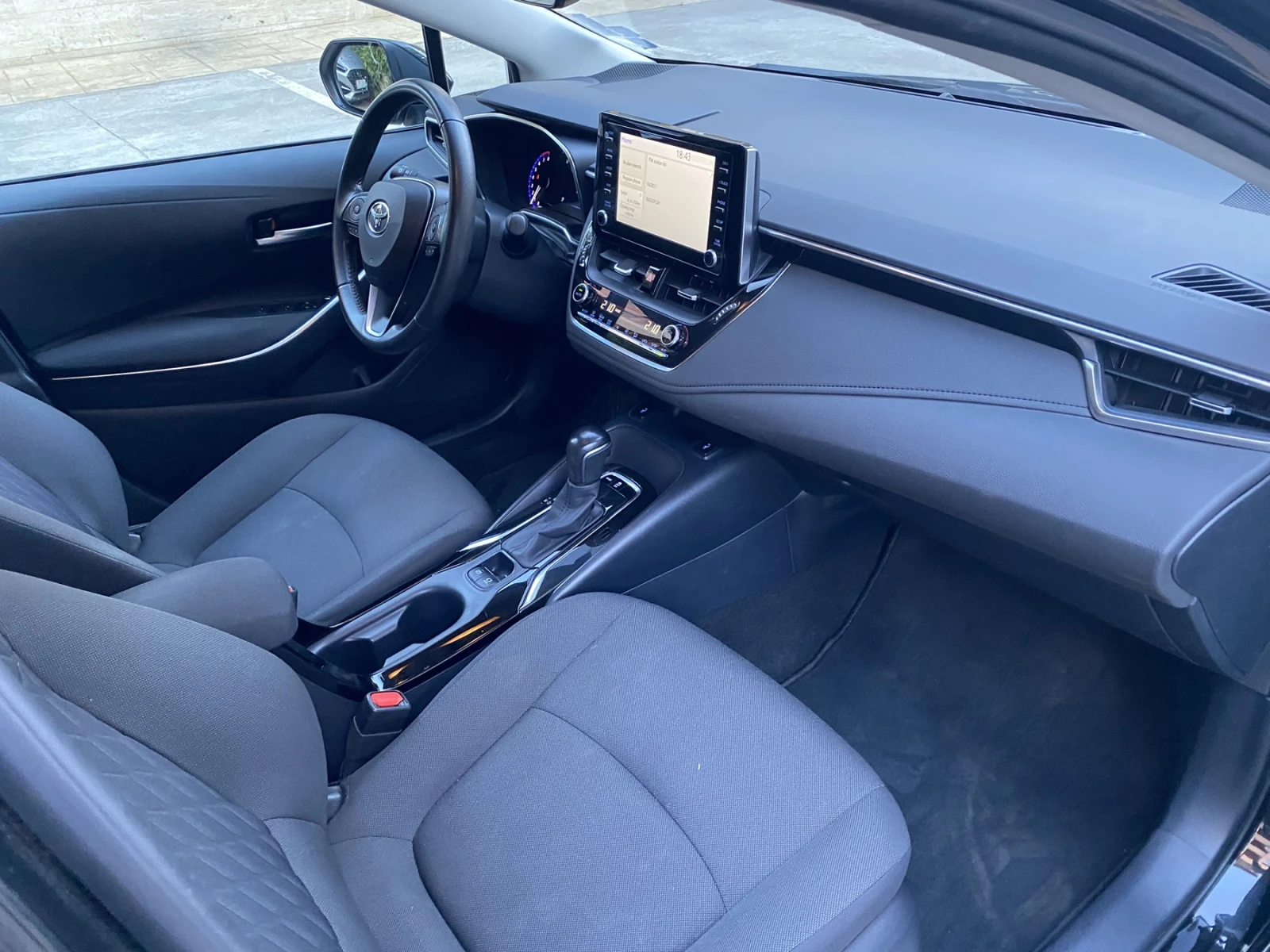 Toyota Corolla  1.5i Executive/ /  | Mobile.bg   11