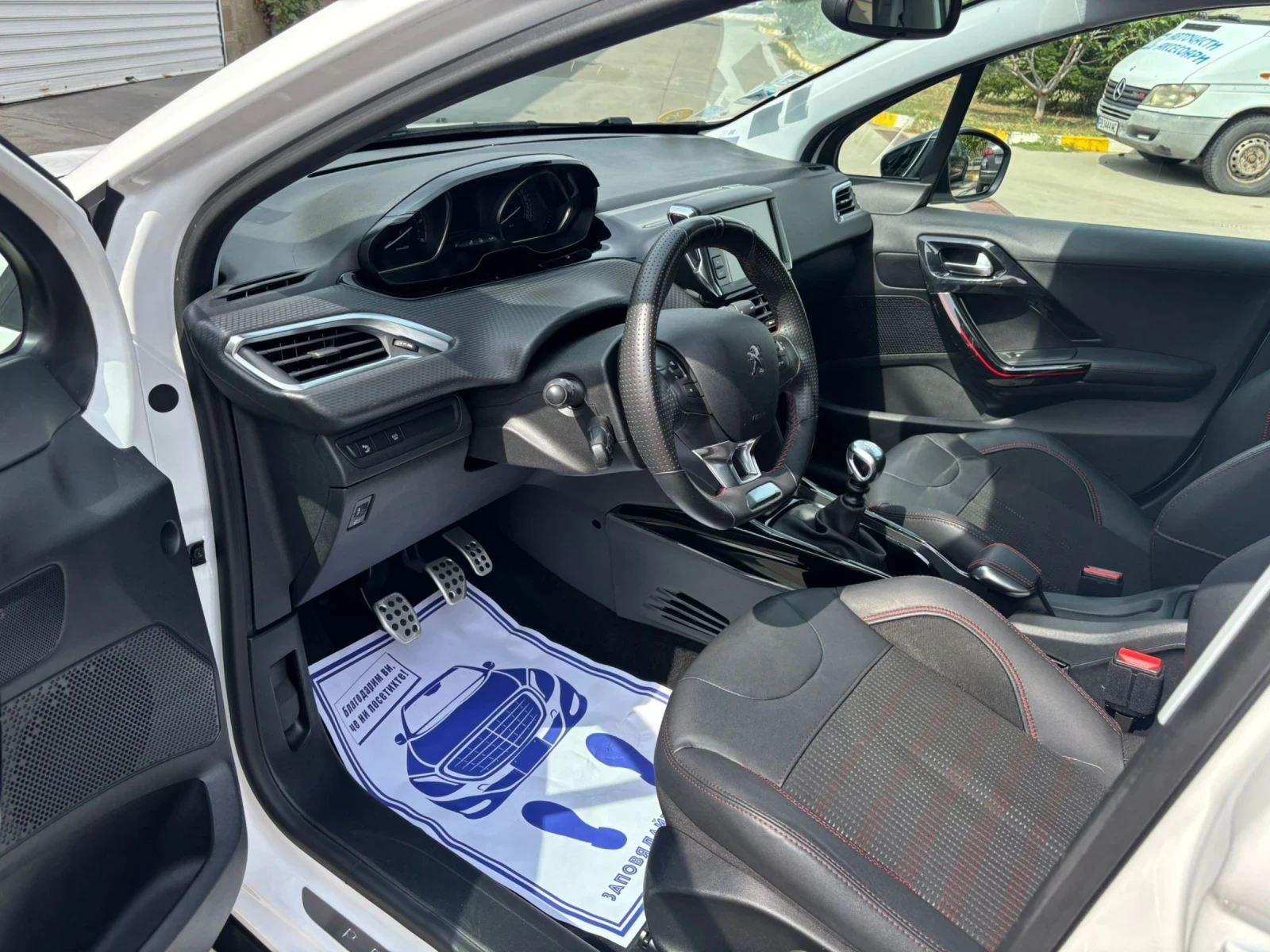 Peugeot 2008 1.6 HDi 120CH GT Line  | Mobile.bg — изображение 12