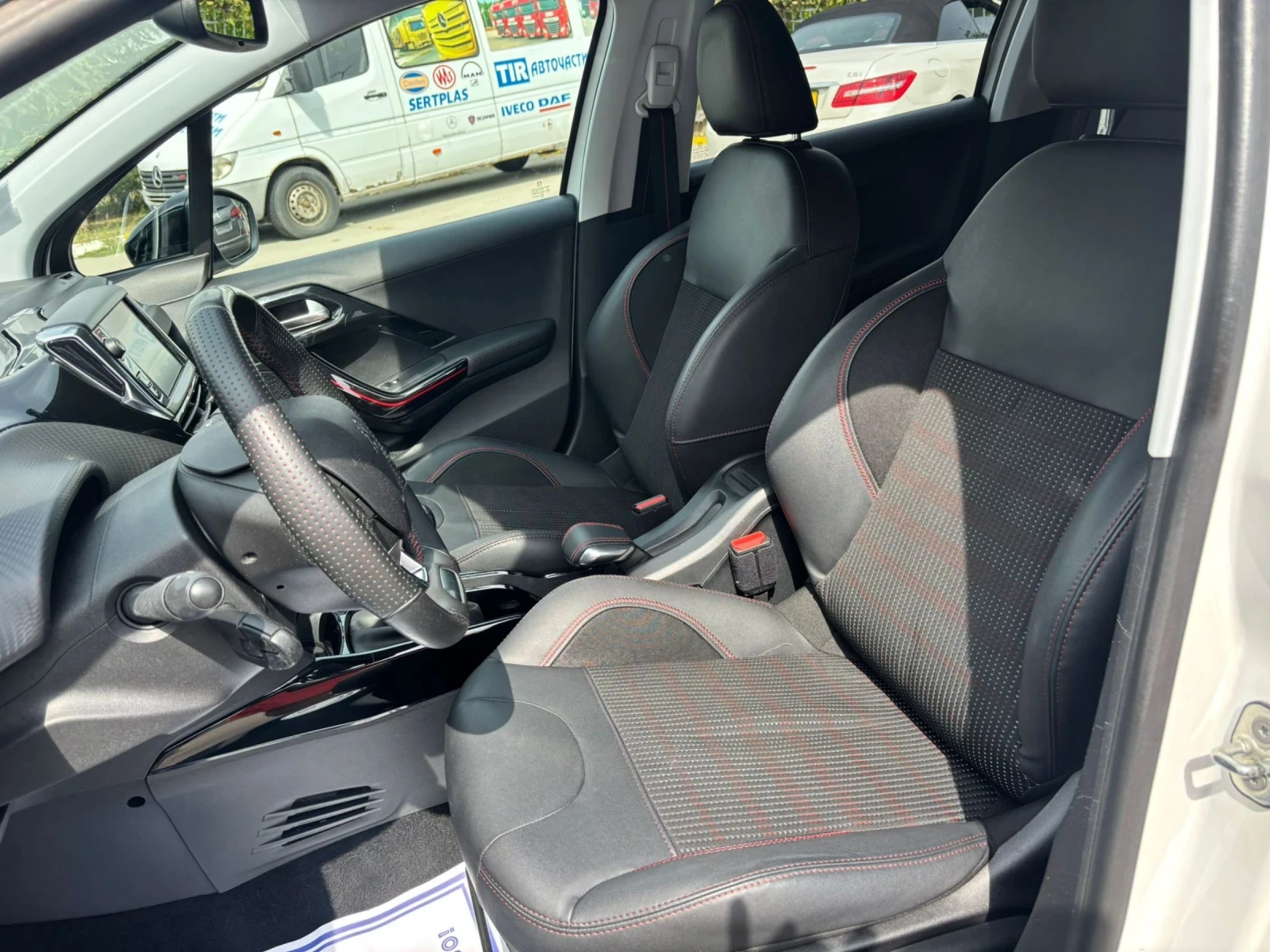 Peugeot 2008 1.6 HDi 120CH GT Line  | Mobile.bg — изображение 11