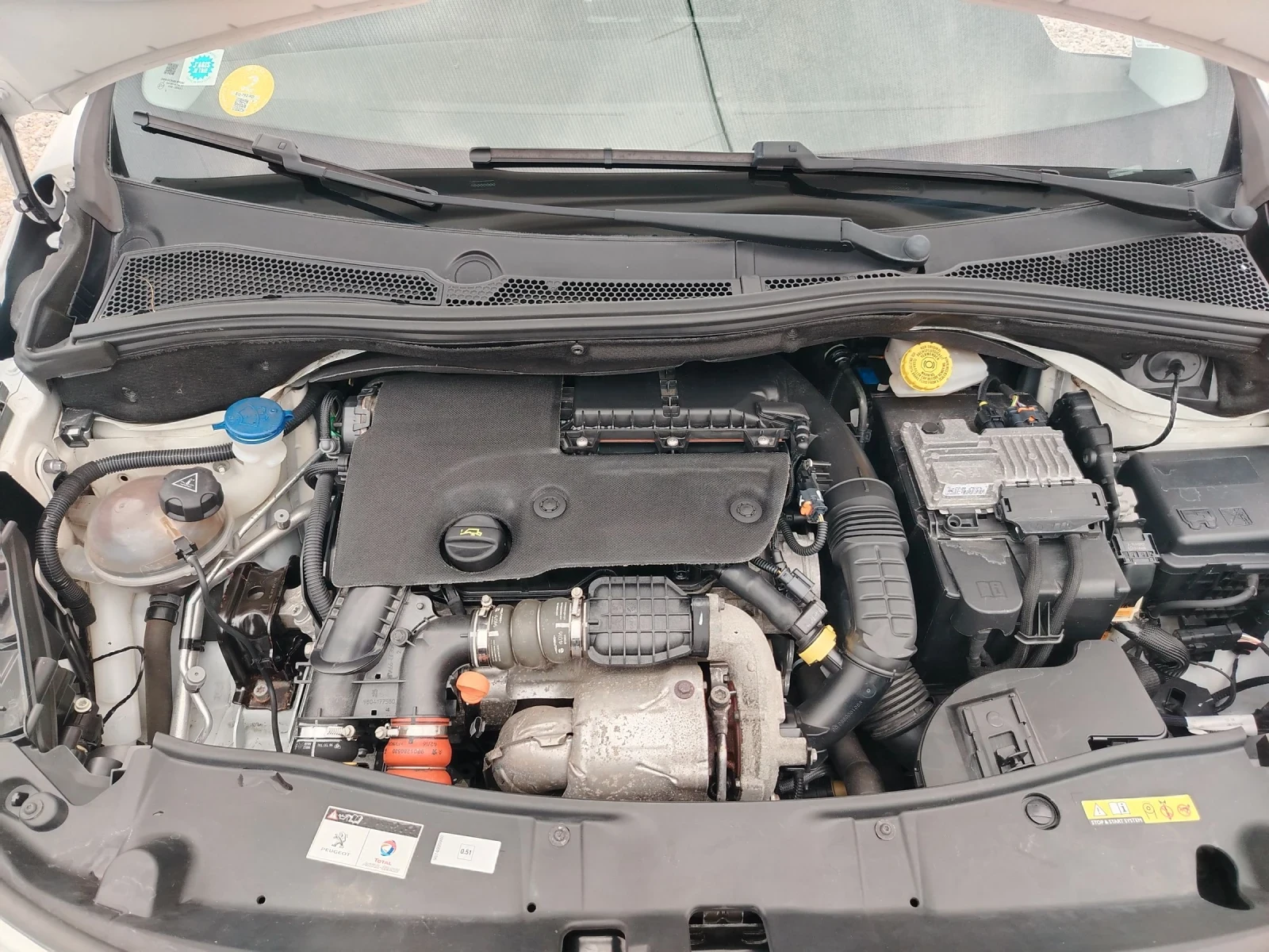 Peugeot 2008 1.6 HDi 120CH GT Line  | Mobile.bg — изображение 14