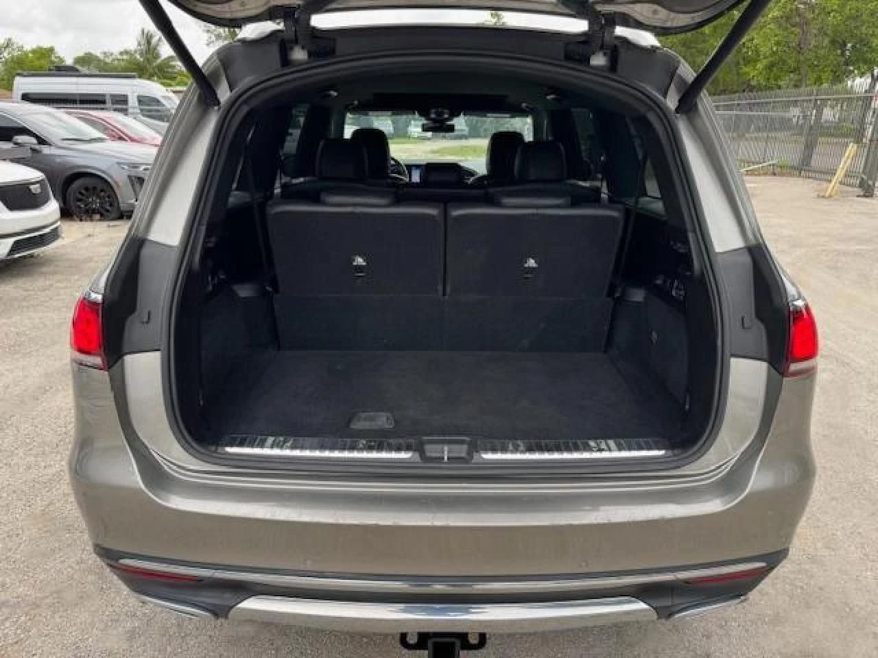 Mercedes-Benz GLS 450  - изображение 6