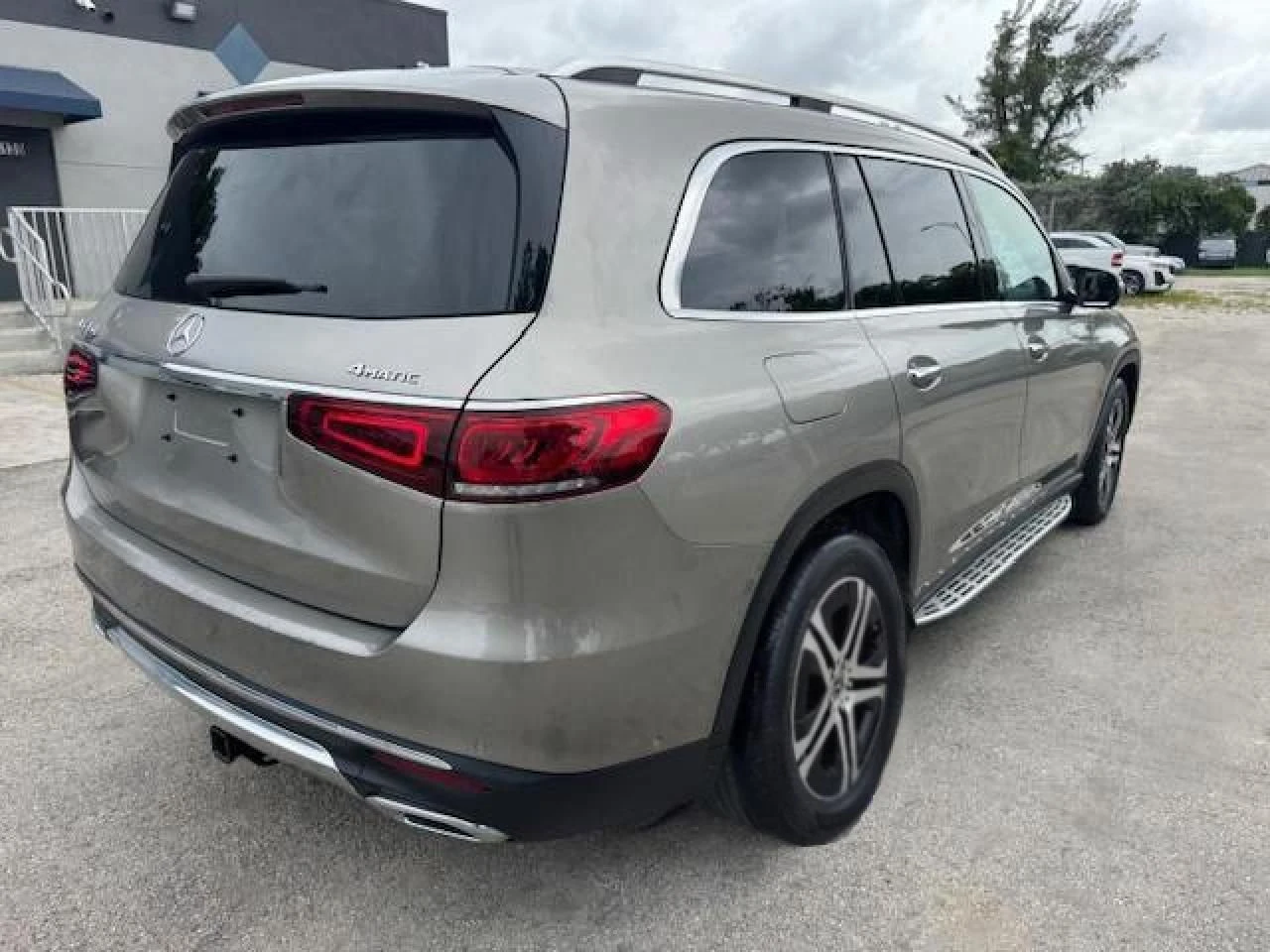 Mercedes-Benz GLS 450  - изображение 3