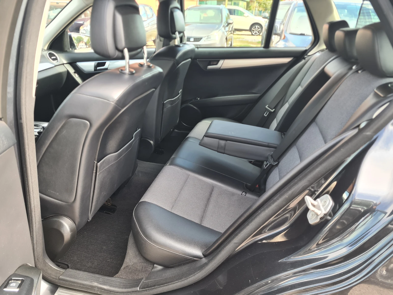 Mercedes-Benz C 220 AMG-FACE LIFT-ЛИЗИНГ | Mobile.bg — изображение 11