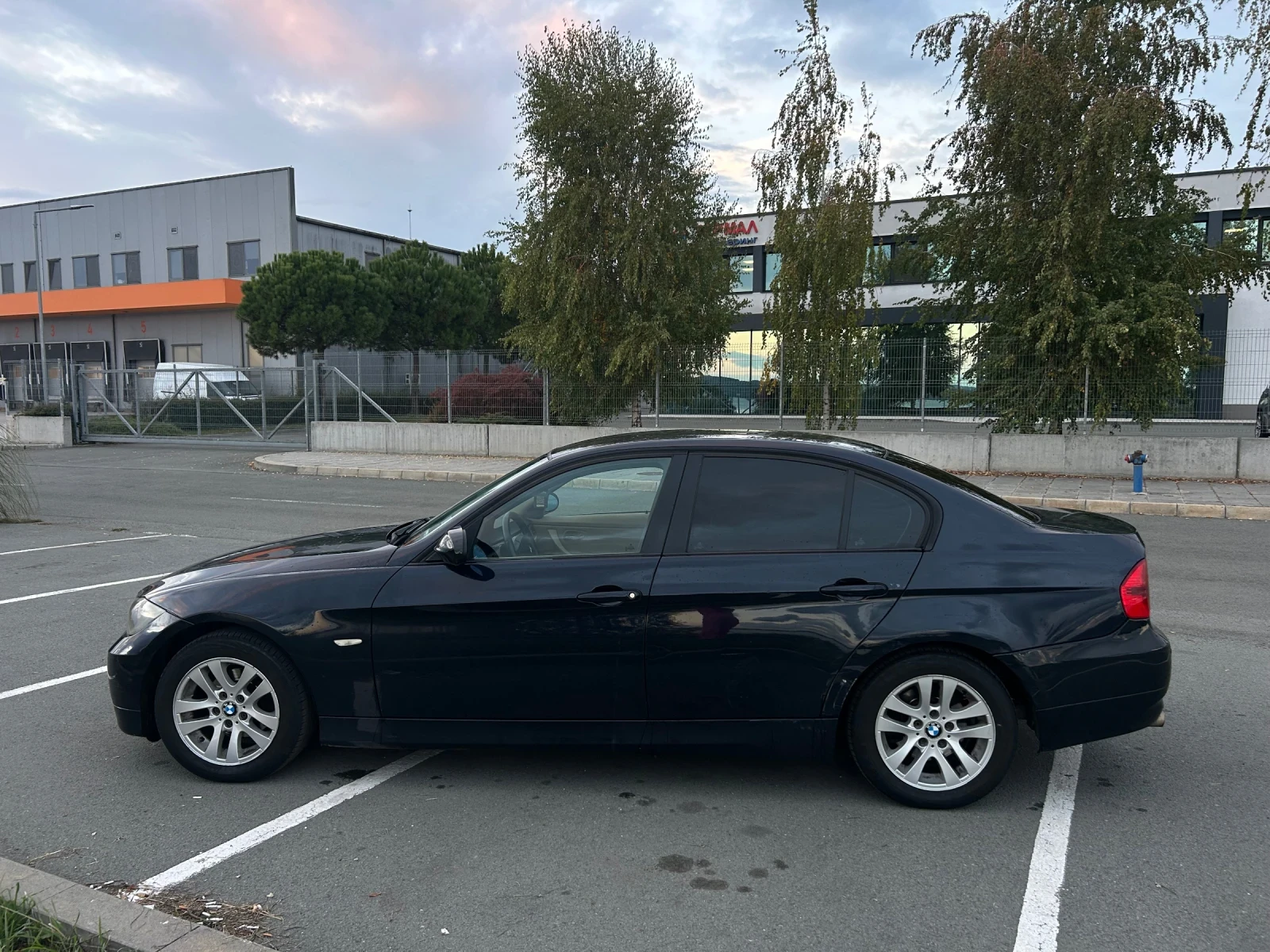 BMW 318  - изображение 8