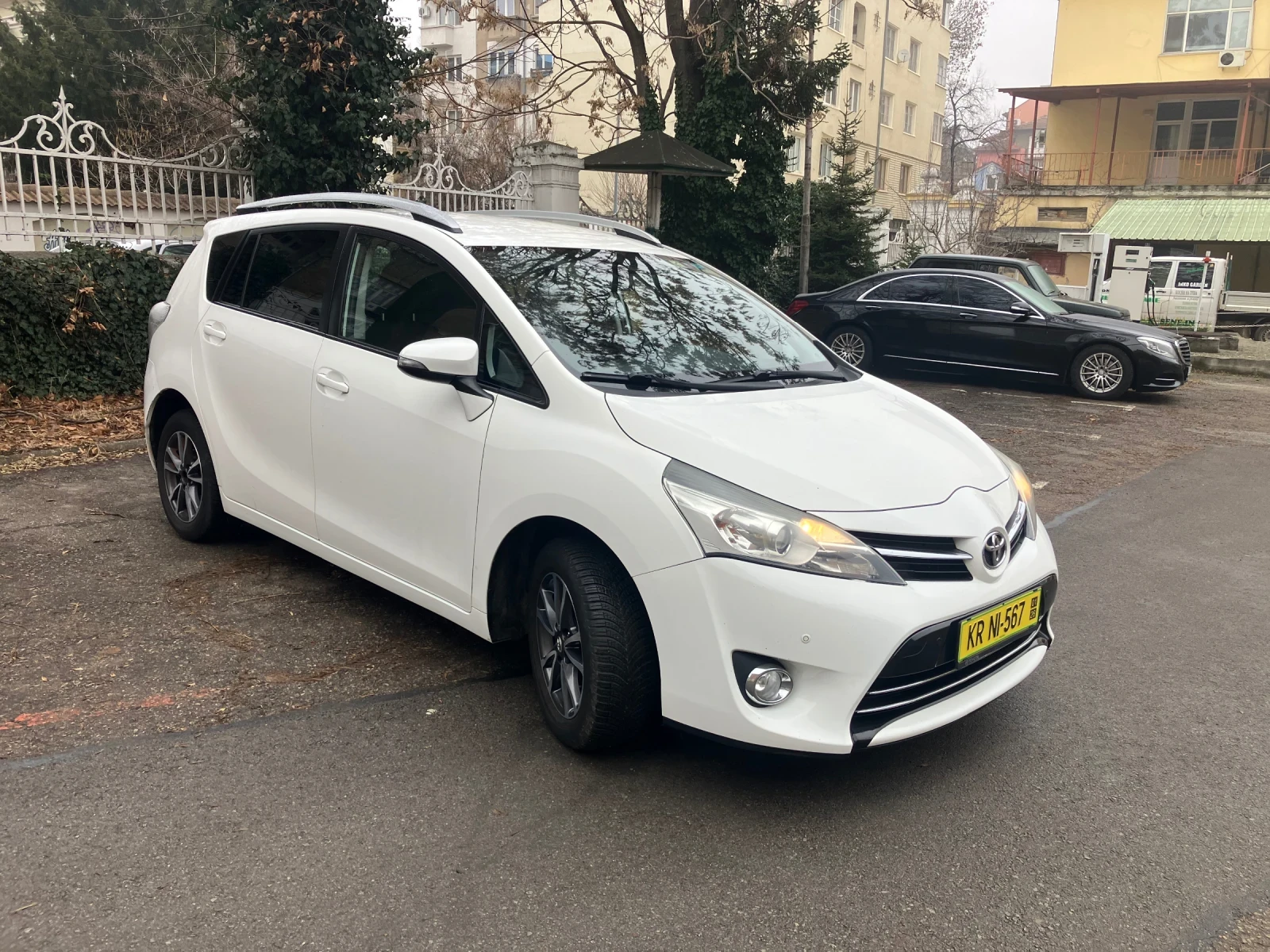 Toyota Verso 1.8/147к.с. - изображение 2
