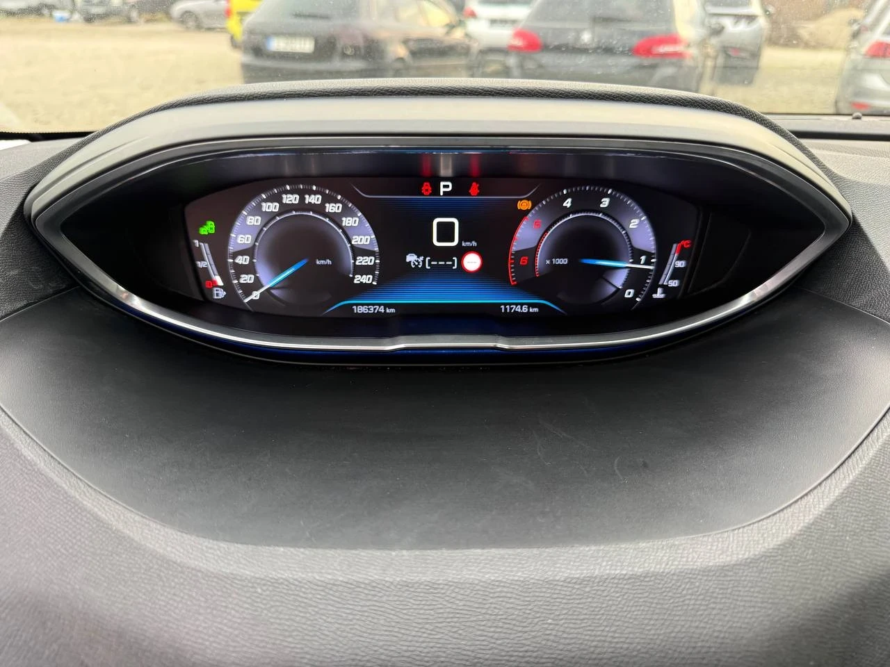 Peugeot 3008 Allure Camera , снимка 11 - Автомобили и джипове - 53712613