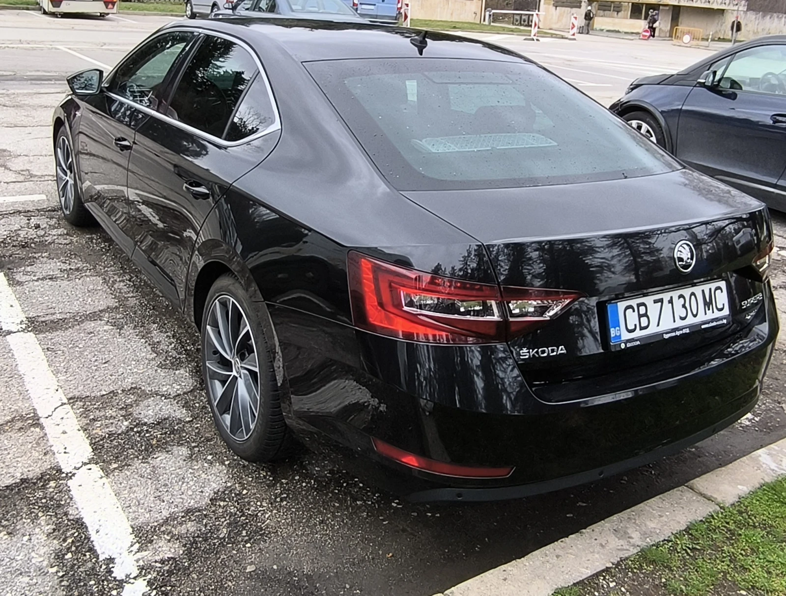 Skoda Superb L&K, снимка 4 - Автомобили и джипове - 54091301