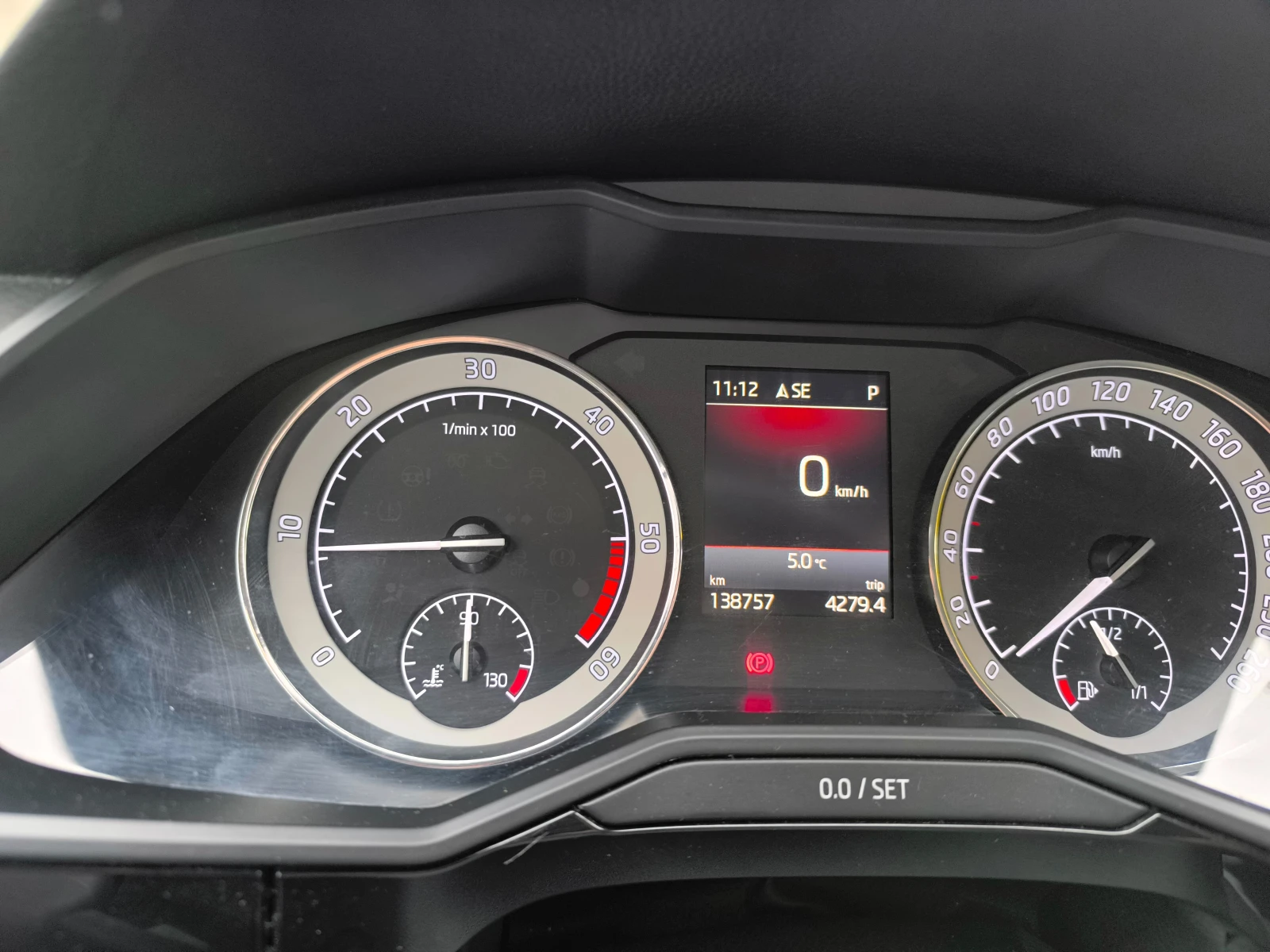 Skoda Superb L&K, снимка 14 - Автомобили и джипове - 54091301