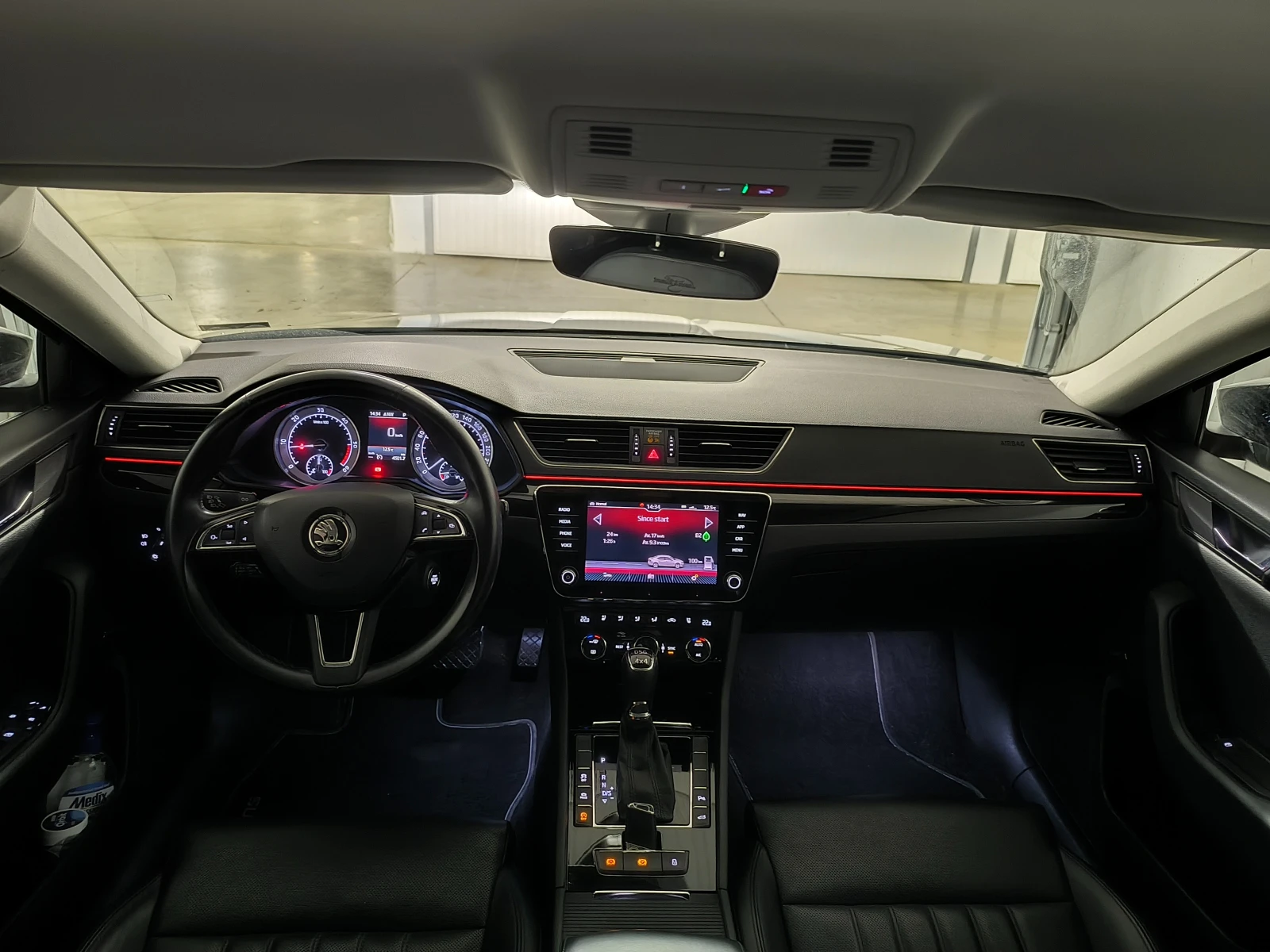 Skoda Superb L&K, снимка 13 - Автомобили и джипове - 54091301