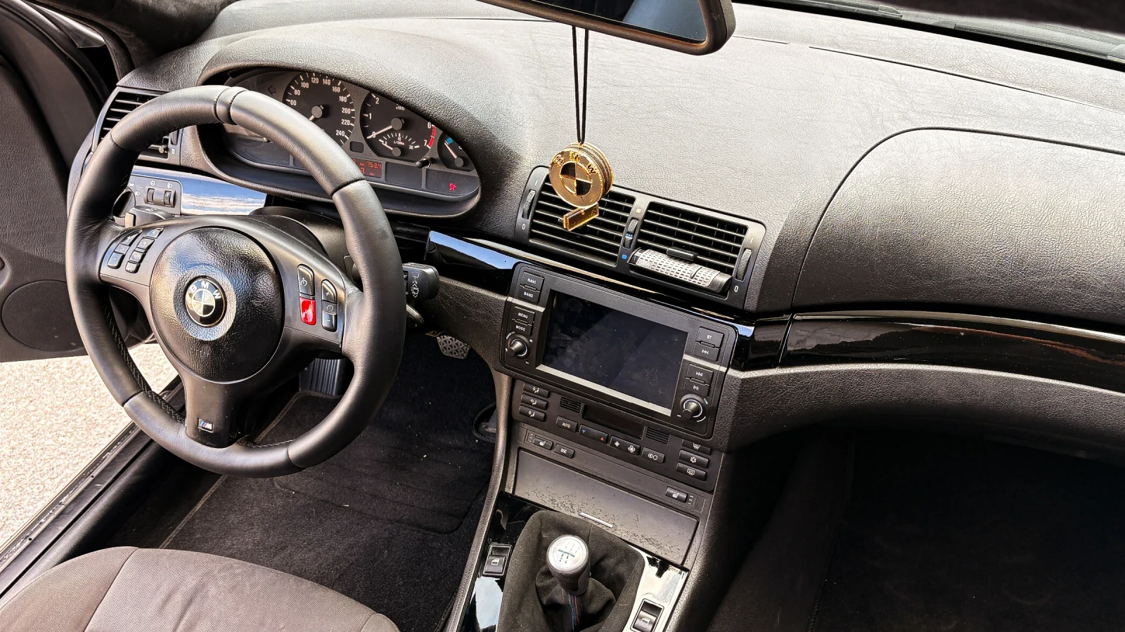 BMW 320, снимка 6 - Автомобили и джипове - 54732409