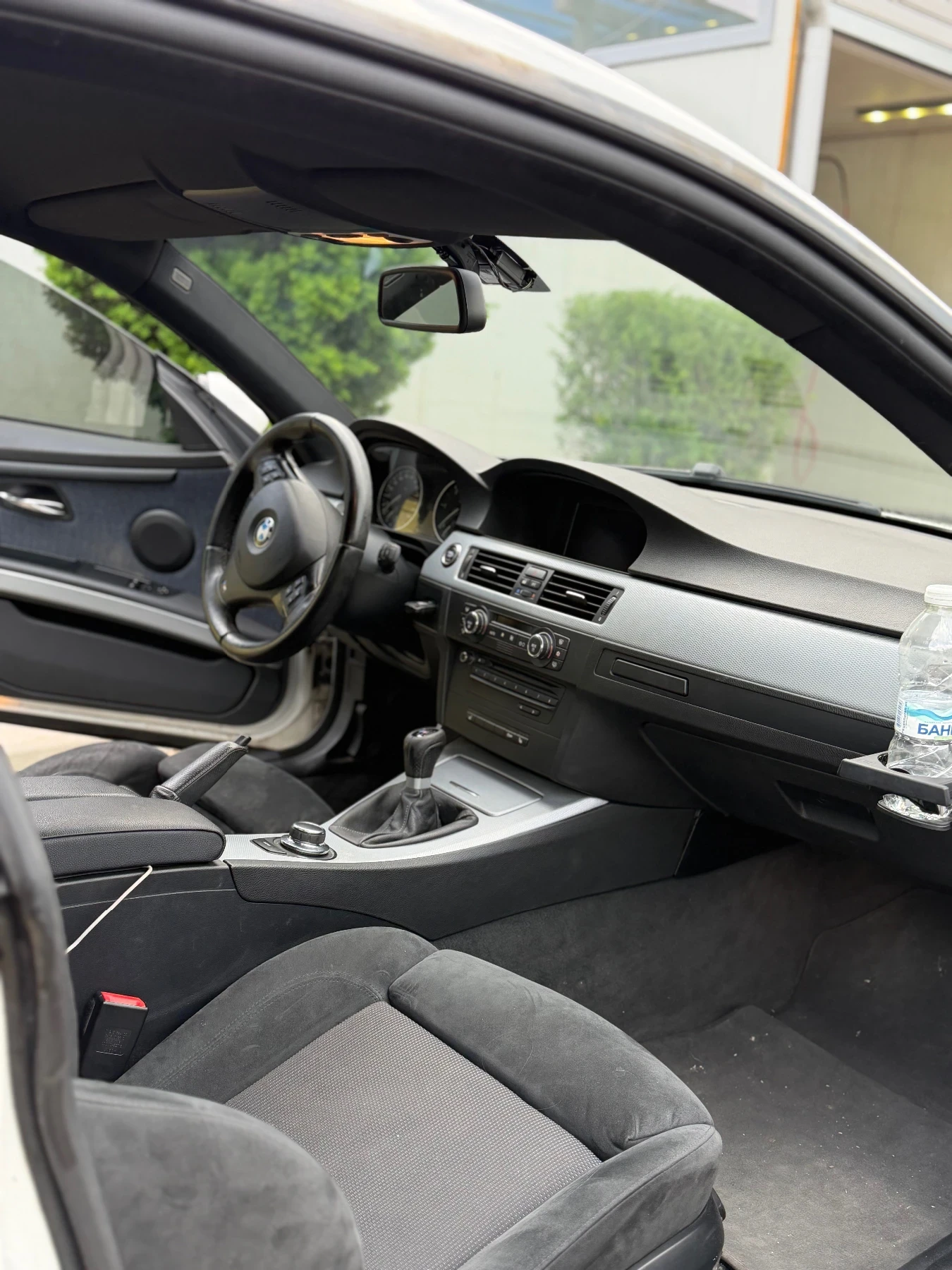 BMW 320, снимка 5 - Автомобили и джипове - 54804237