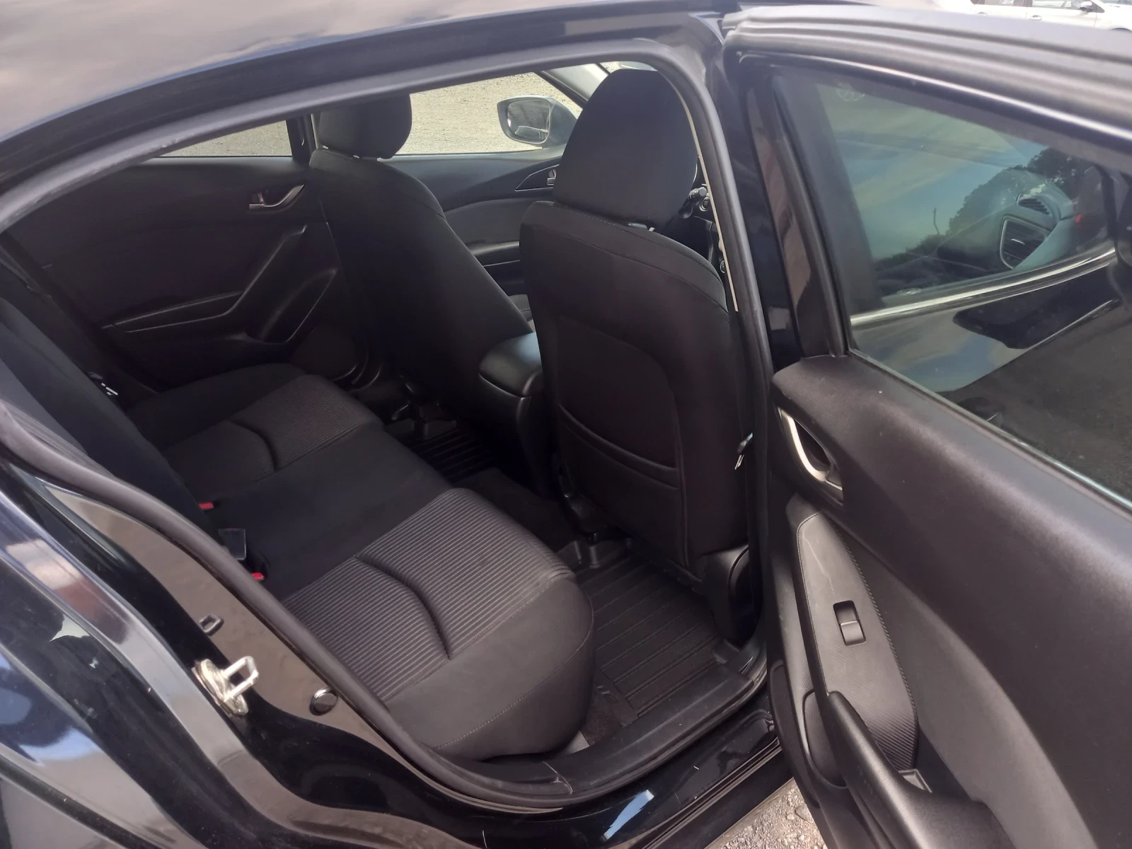 Mazda 3 2.0 skayactiv, снимка 10 - Автомобили и джипове - 54921666