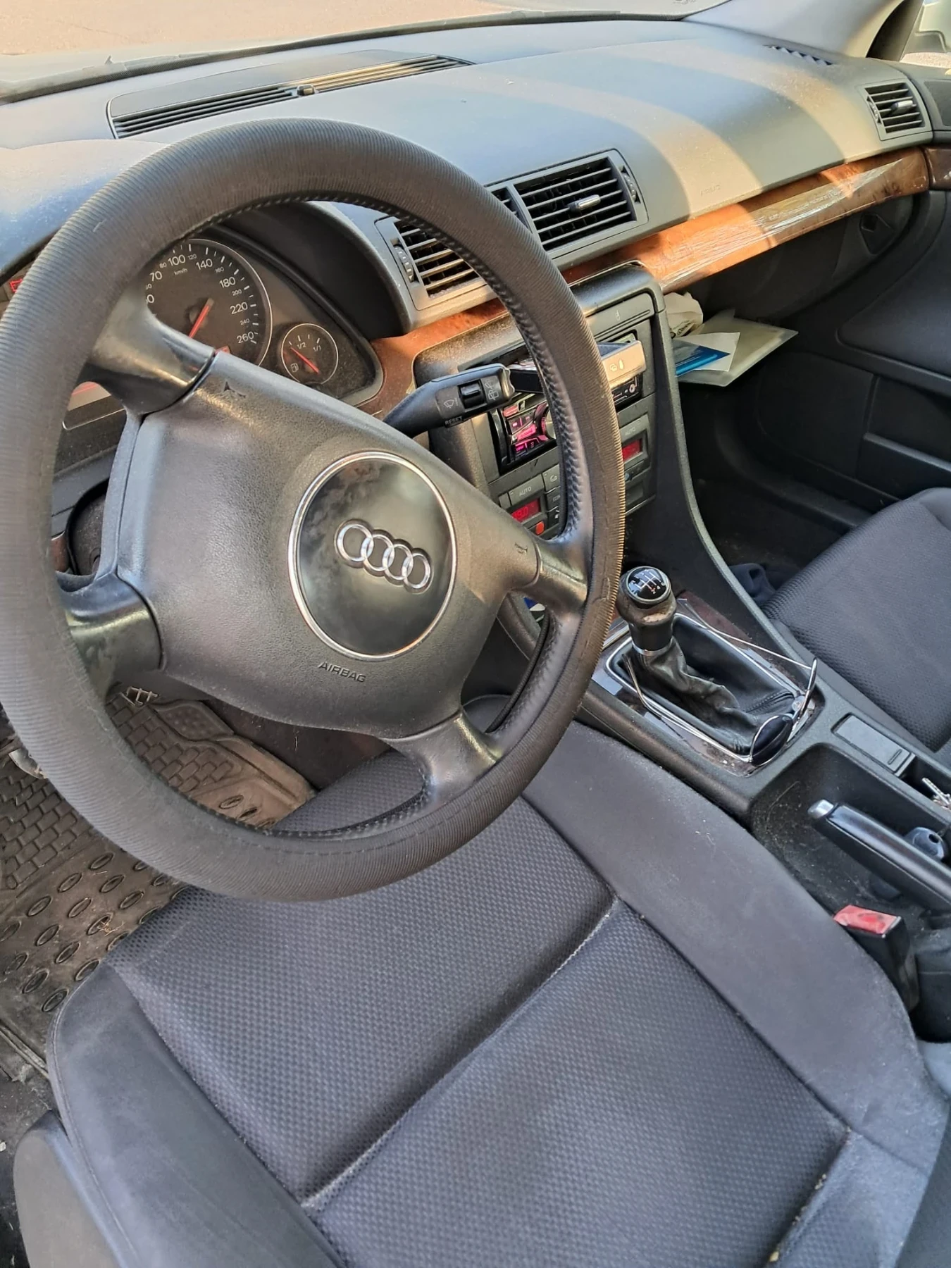 Audi A4 1.9TDI, 131кс, 6ск, 03г.Италия, снимка 3 - Автомобили и джипове - 54965233