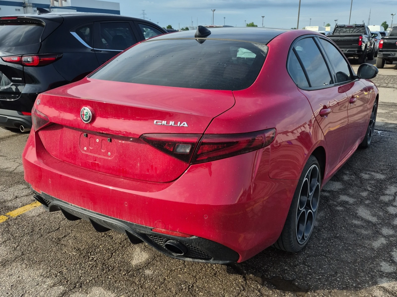 Alfa Romeo Giulia VELOCE/AWD/H&K/Distronic/RED Interior, снимка 3 - Автомобили и джипове - 54978275