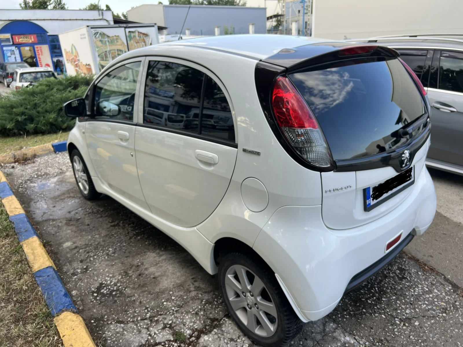 Peugeot iOn, снимка 3 - Автомобили и джипове - 55003964
