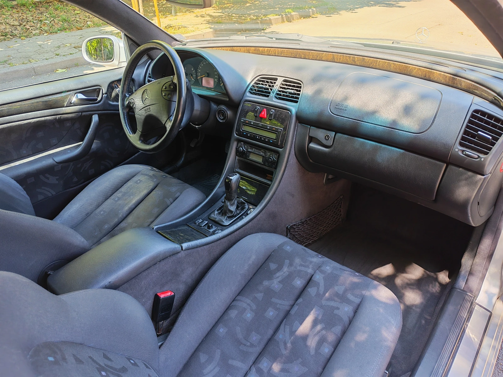 Mercedes-Benz CLK 200 kompresor, снимка 5 - Автомобили и джипове - 55478772