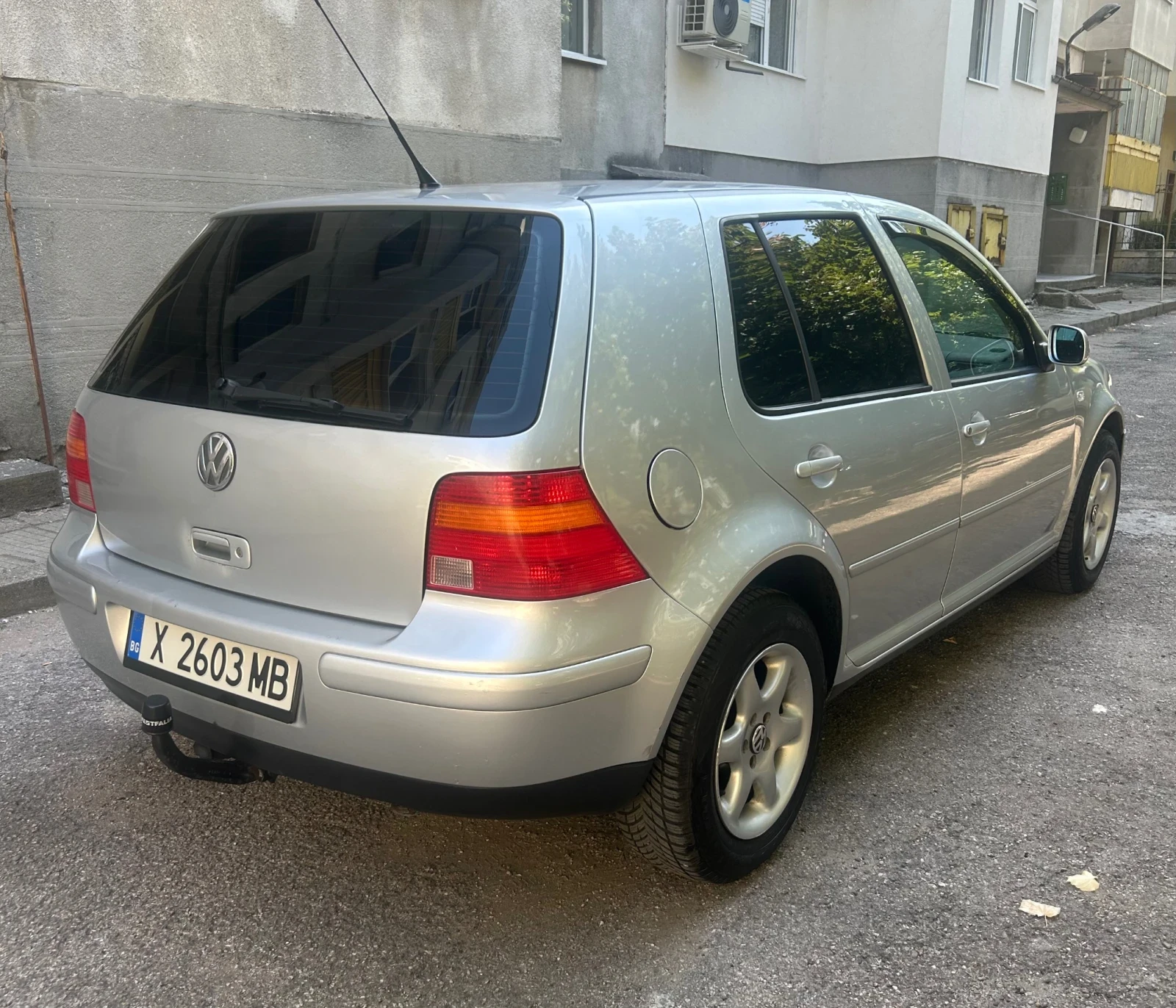 VW Golf 1.9 TDI 90к.с., снимка 4 - Автомобили и джипове - 55808529