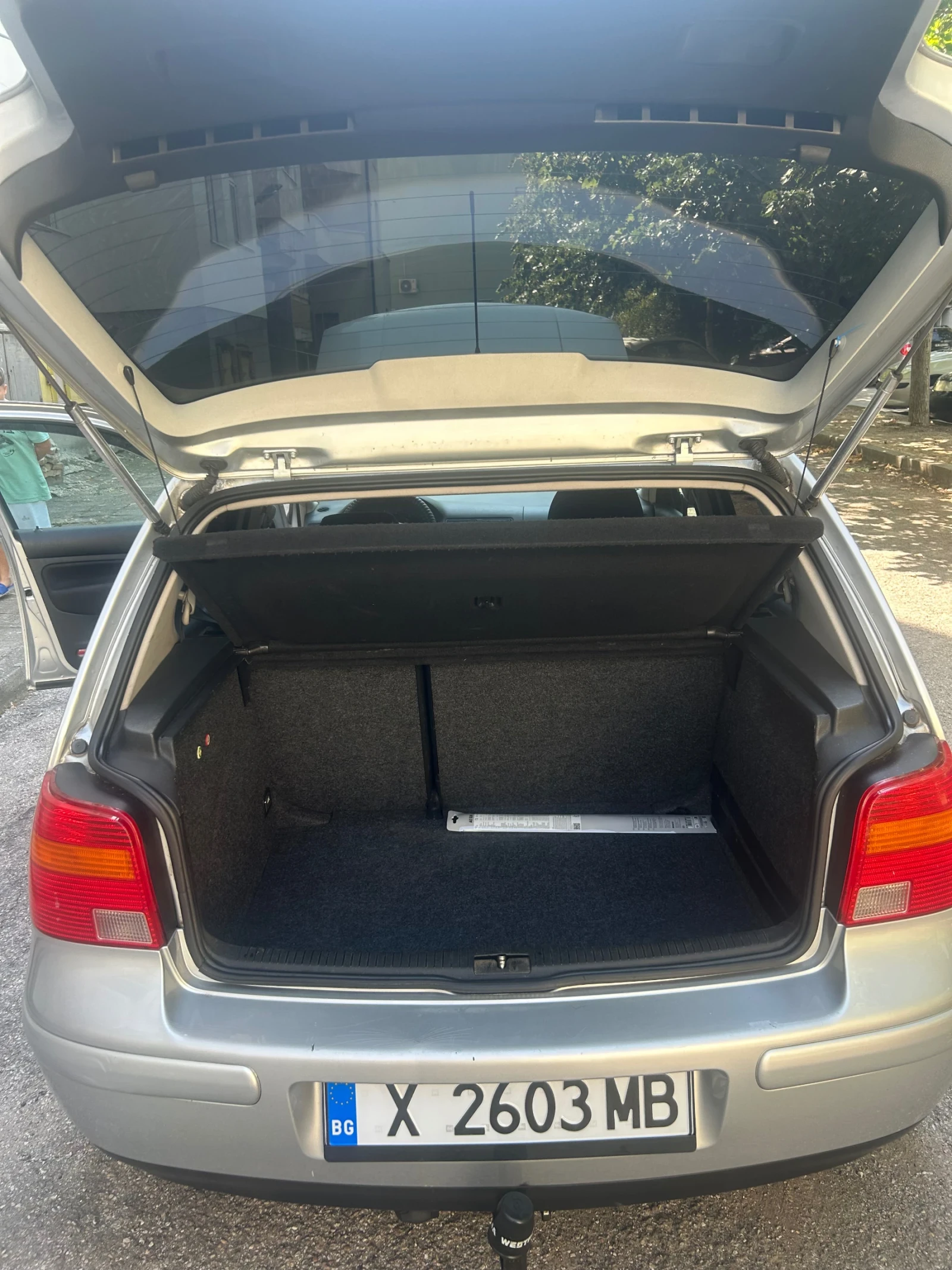VW Golf 1.9 TDI 90к.с., снимка 6 - Автомобили и джипове - 55808529