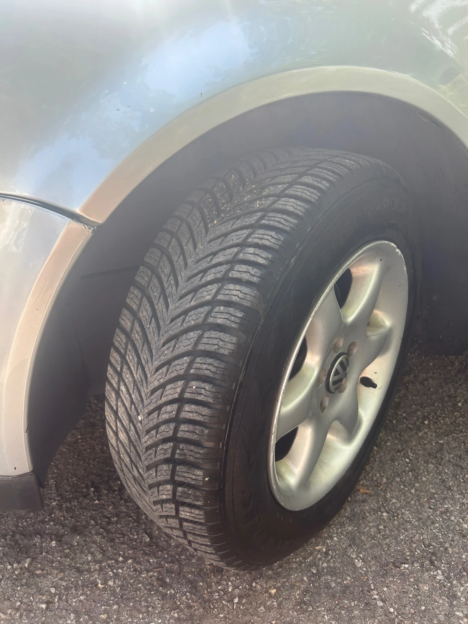 VW Golf 1.9 TDI 90к.с., снимка 11 - Автомобили и джипове - 55808529