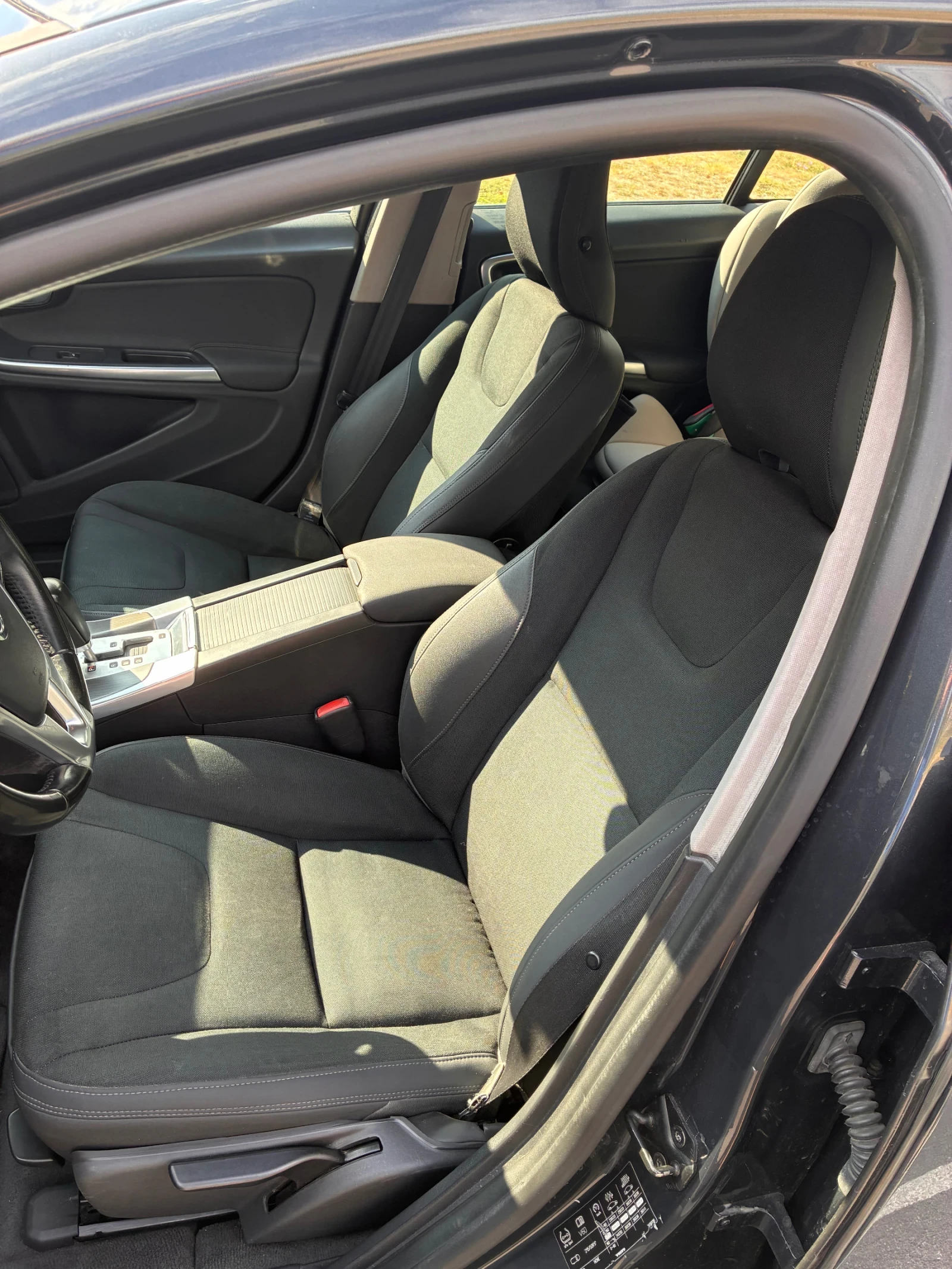 Volvo V60 D5 | Mobile.bg � ����������� 8