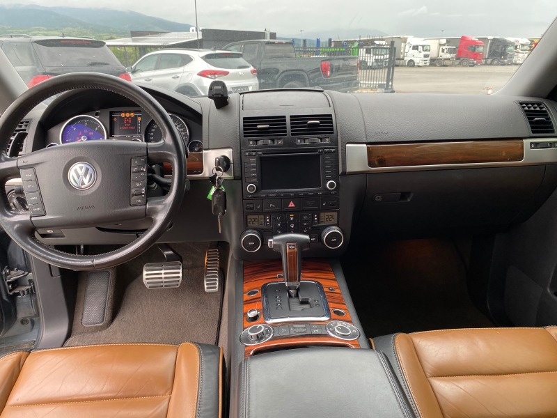 VW Touareg 5.0TDI, снимка 14 - Автомобили и джипове - 45855664