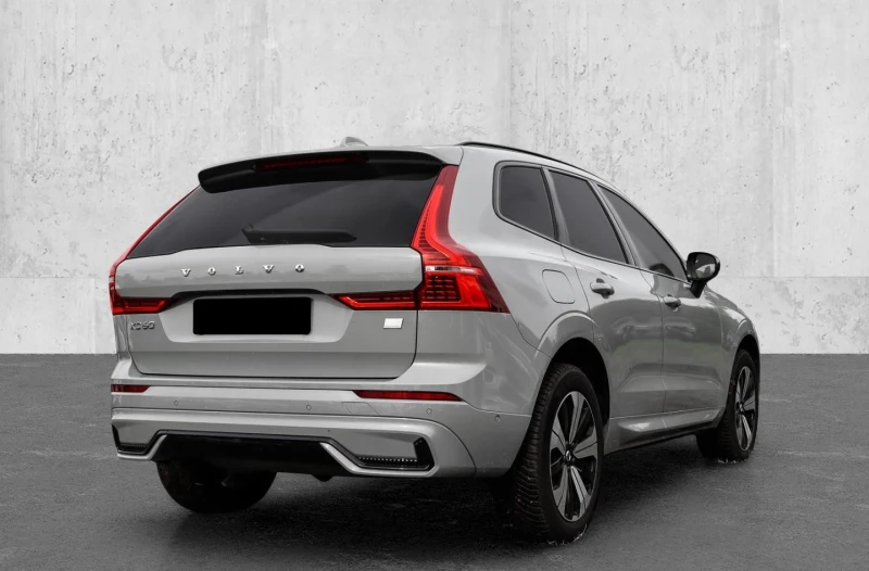 Volvo XC60 T8 Recharge AWD = Plus Dark= Гаранция, снимка 2 - Автомобили и джипове - 48101678