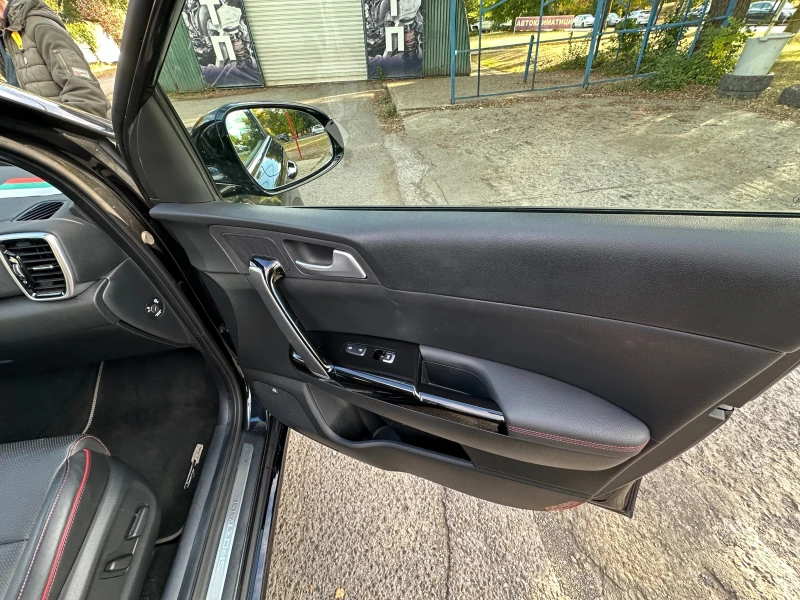 Kia Sportage 1.6 GDI (FULL GT LINE), снимка 6 - Автомобили и джипове - 52268960