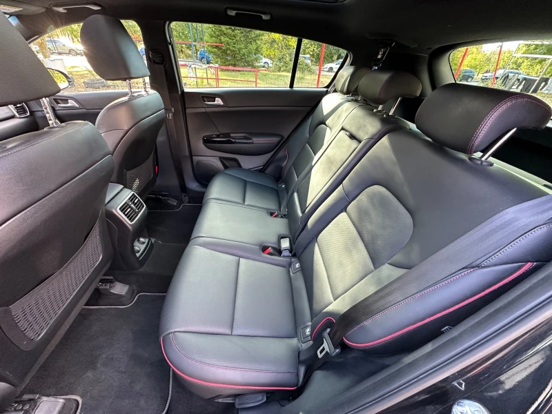 Kia Sportage 1.6 GDI (FULL GT LINE), снимка 13 - Автомобили и джипове - 52268960