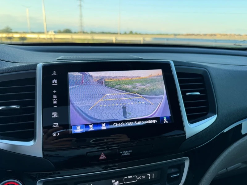 Honda Ridgeline, снимка 12 - Автомобили и джипове - 52244483