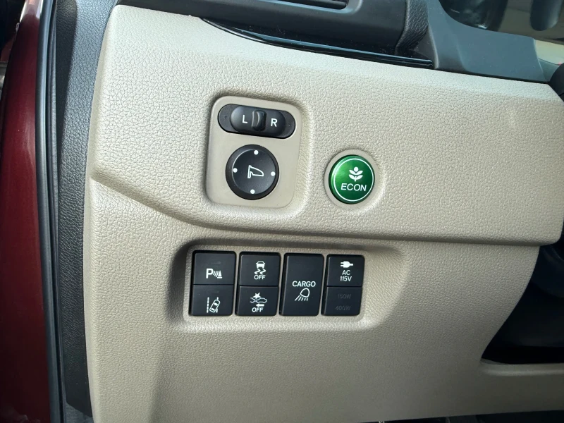 Honda Ridgeline, снимка 13 - Автомобили и джипове - 52244483