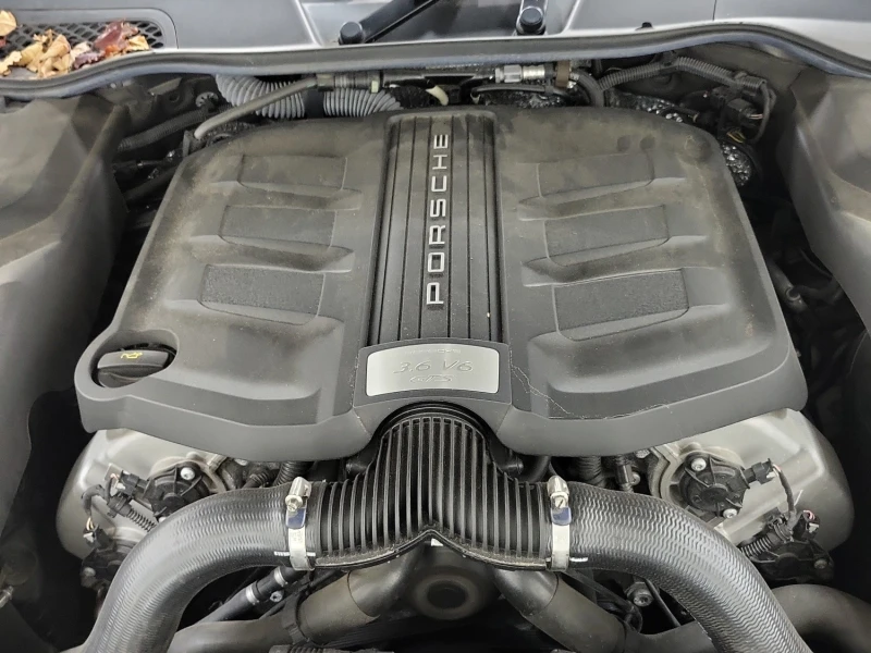 Porsche Cayenne * GTS* CARFAX* АВТО КРЕДИТ* , снимка 11 - Автомобили и джипове - 52750391