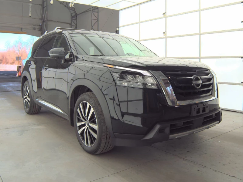 Nissan Pathfinder PLATINUM 3.5L ОБДУХВАНЕ/ПОДГРЕВИ/DISTRONIC/FULL