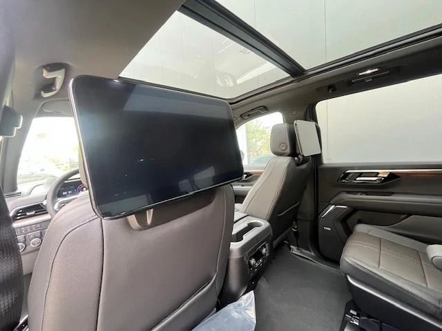 Chevrolet Suburban 6.2 V8 HIGH COUNTRY/FACELIFT/HUD/PANO/TV/7-МЕСТЕН - изображение 10