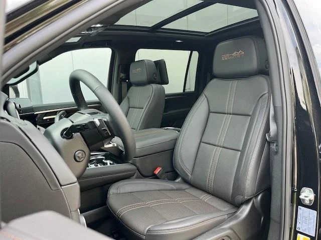 Chevrolet Suburban 6.2 V8 HIGH COUNTRY/FACELIFT/HUD/PANO/TV/7-МЕСТЕН - изображение 6