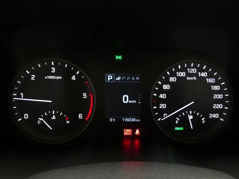 Hyundai Tucson Diesel 2.0 4Wd Style Special - изображение 8