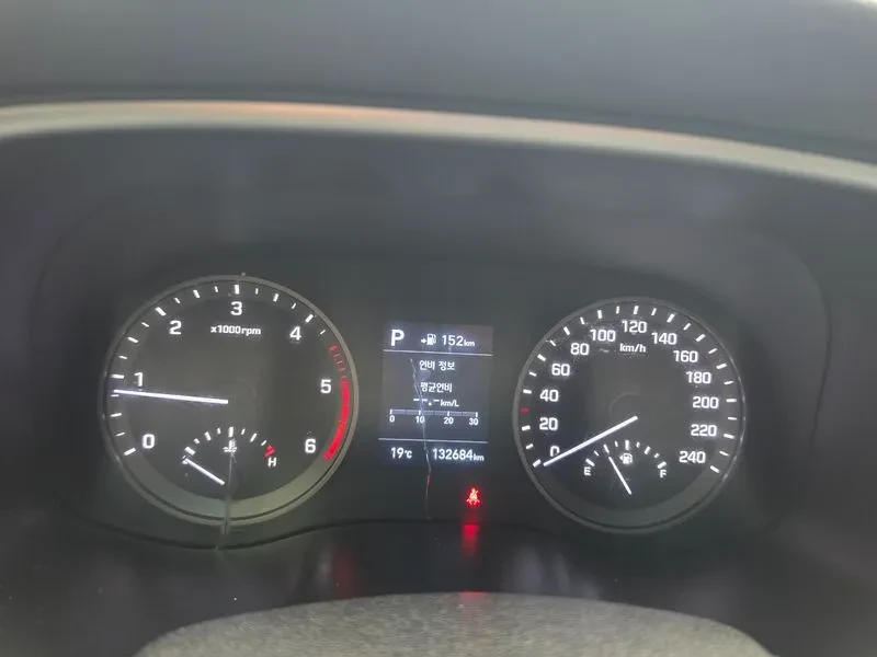Hyundai Tucson 1.6 2WD SMART, снимка 7 - Автомобили и джипове - 55173789
