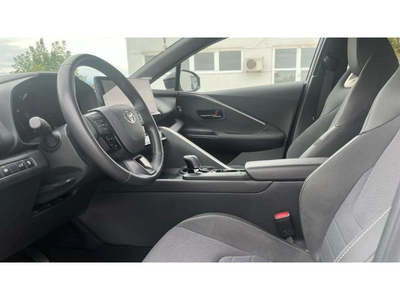 Toyota C-HR CLASSY, снимка 12 - Автомобили и джипове - 56514021