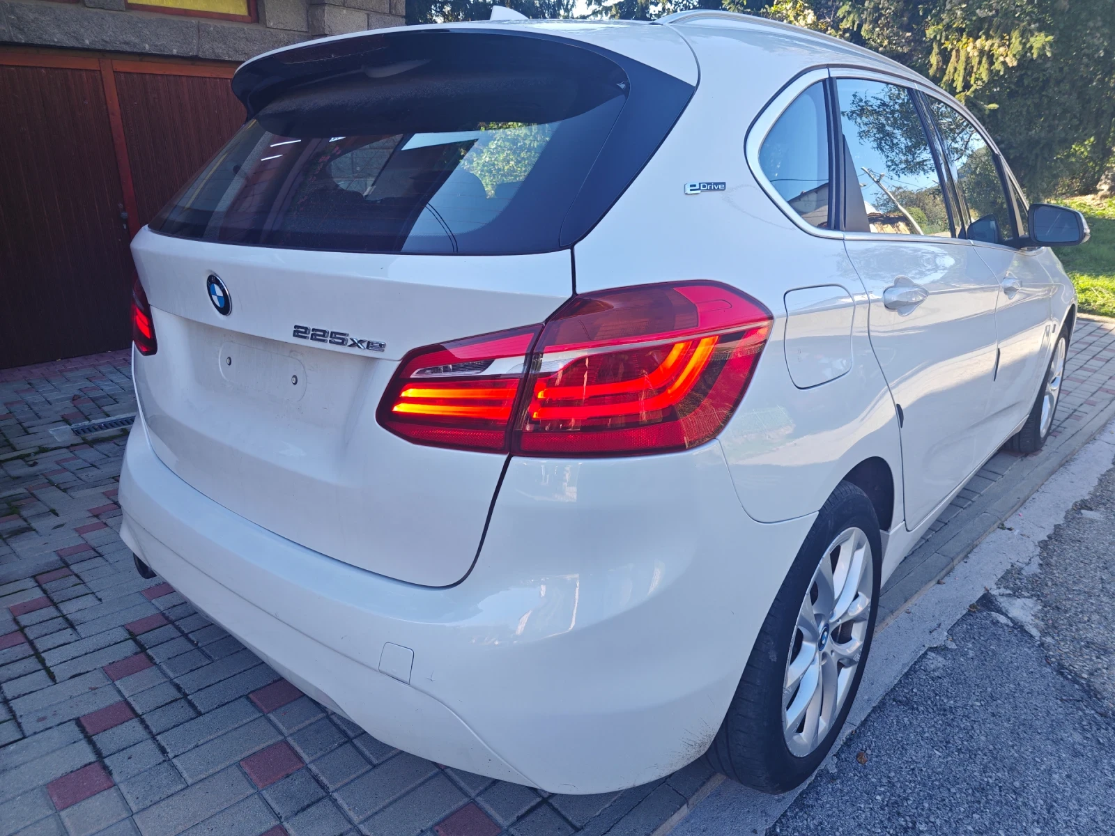 BMW 225 XE 4х4 Автоматик Фейслифт Plugin Hybrid - изображение 4