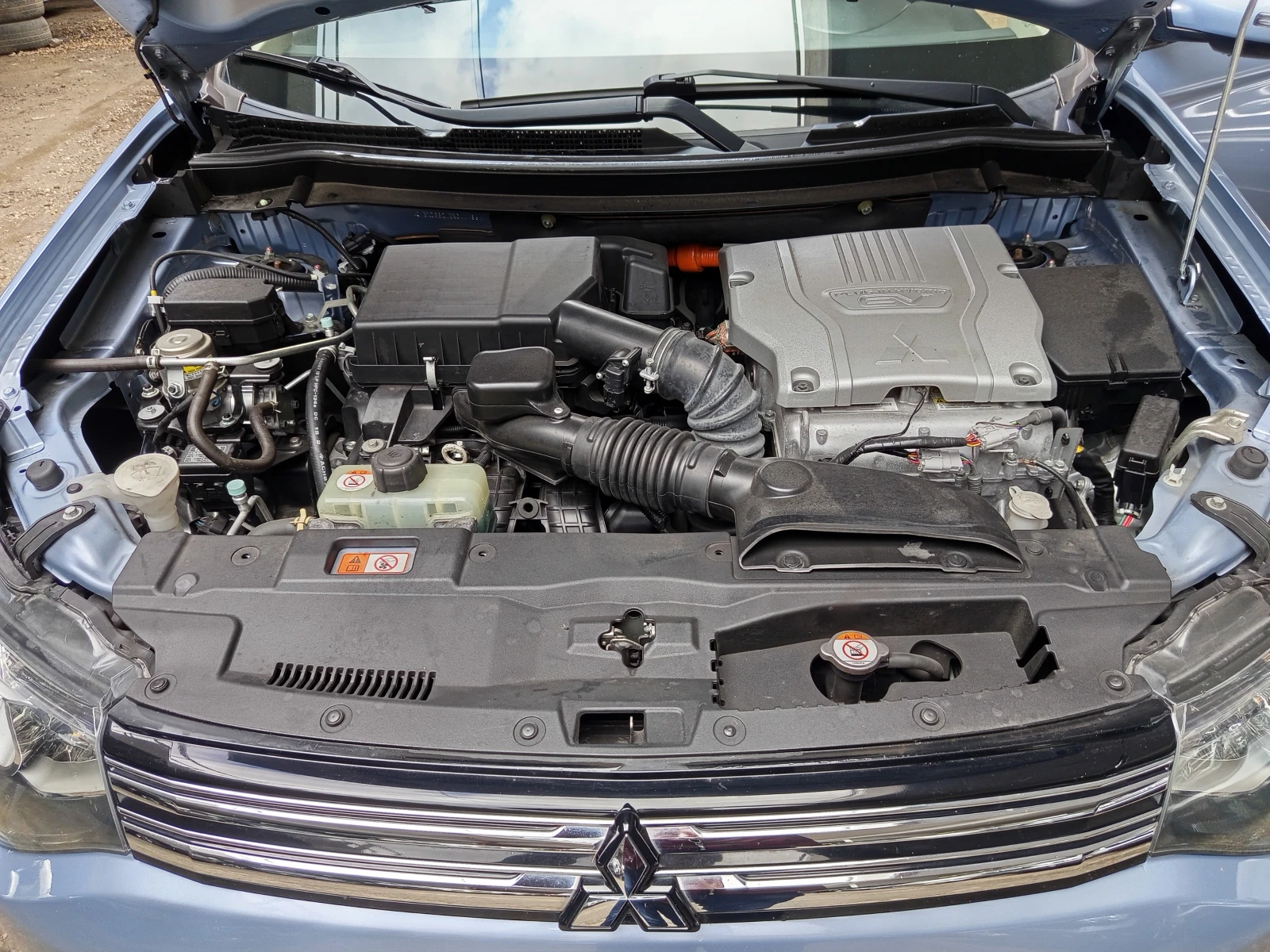 Mitsubishi Outlander 2.0 i 4 × 4 PHEV | Mobile.bg   15