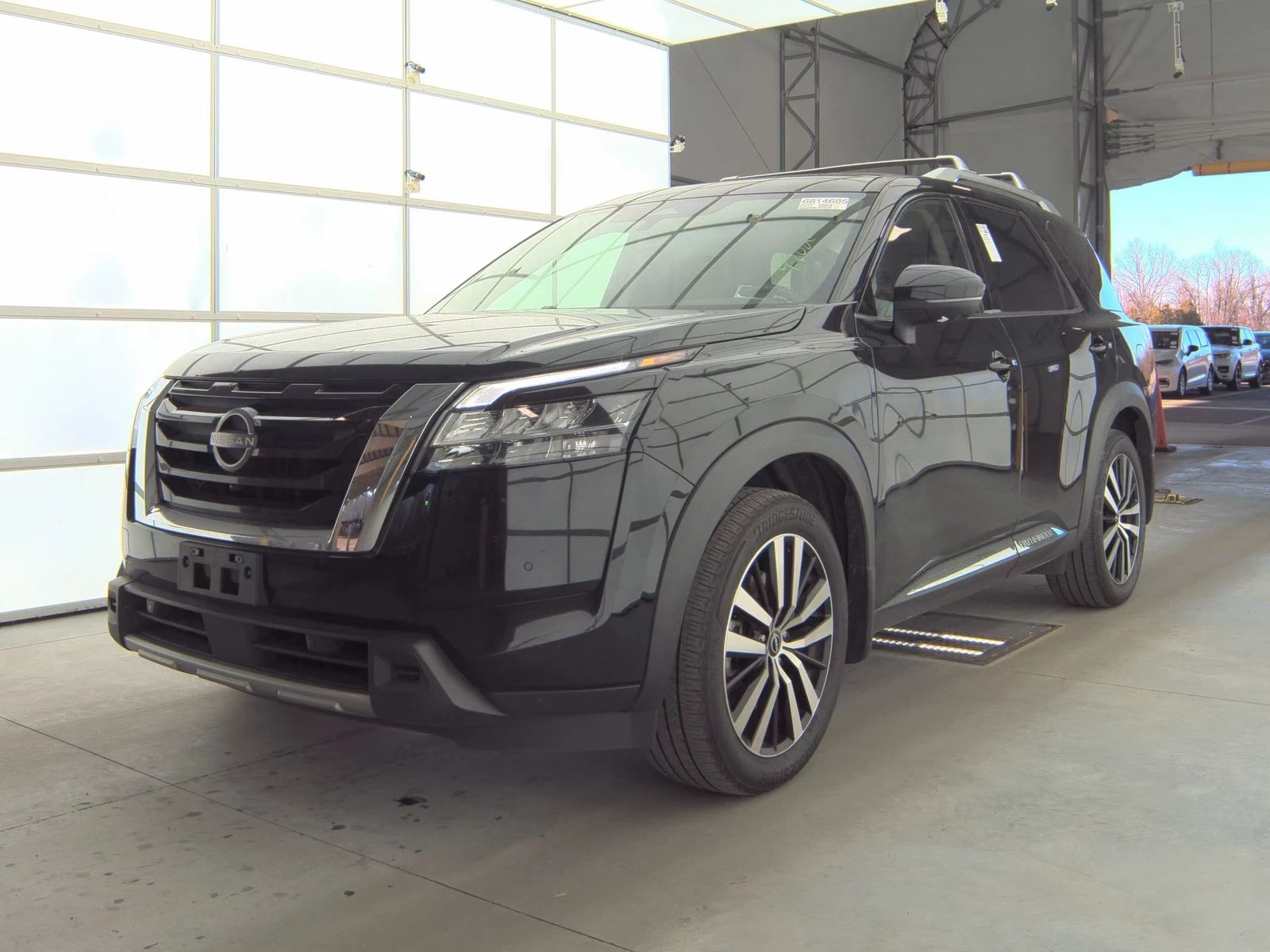 Nissan Pathfinder PLATINUM 3.5L ОБДУХВАНЕ/ПОДГРЕВИ/DISTRONIC/FULL - изображение 3