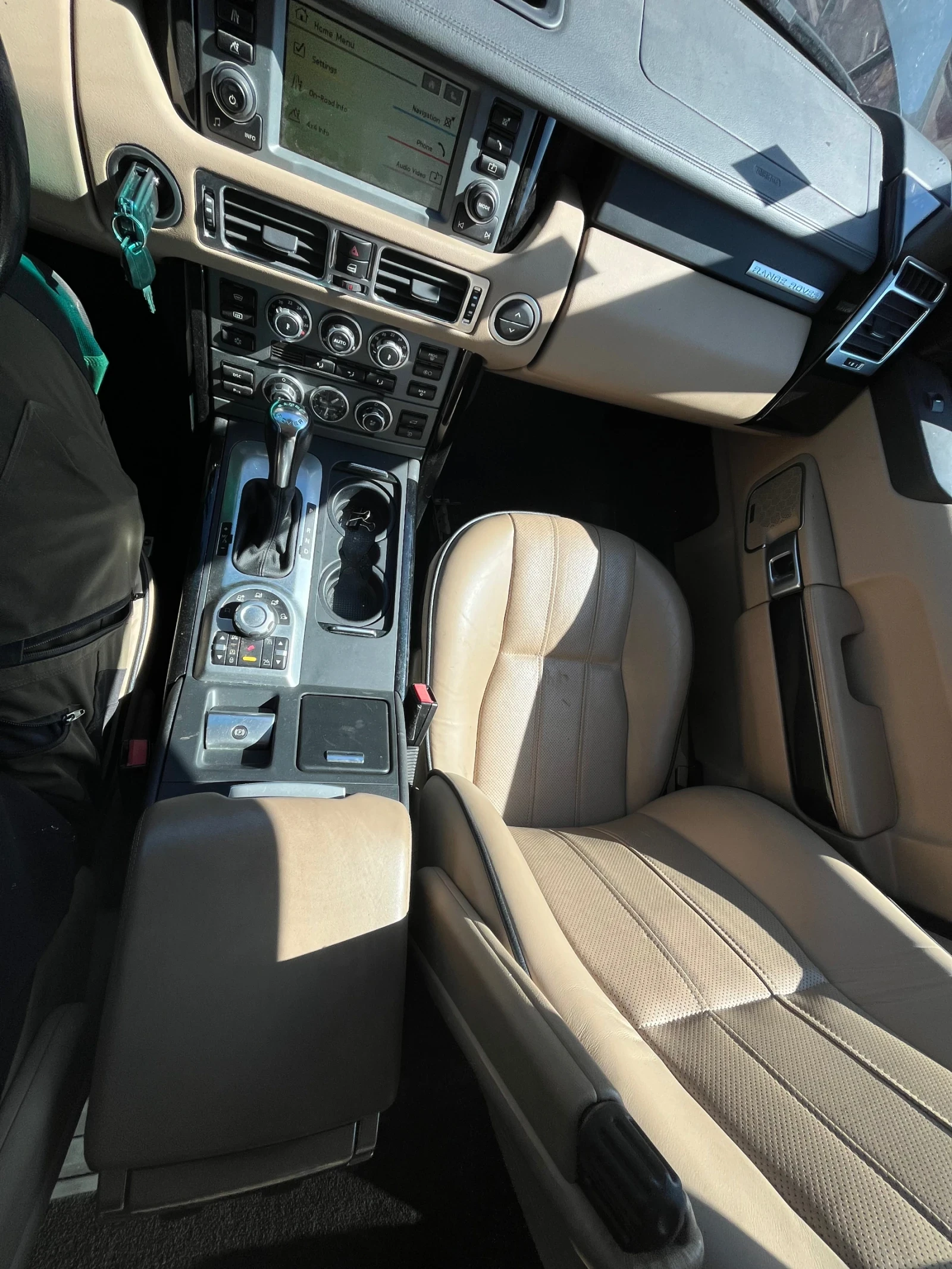 Land Rover Range rover Range Rover 3.6 TD V8 272hp, снимка 11 - Автомобили и джипове - 53820384