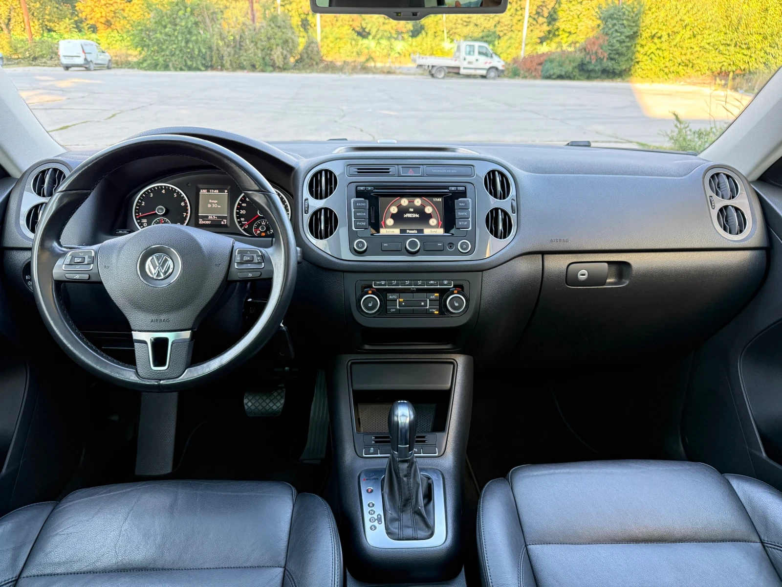 VW Tiguan 2.0 TSi / 4 MOTION / AUTOMATIC, снимка 8 - Автомобили и джипове - 56133302