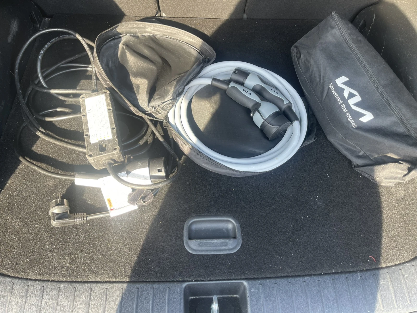Kia Sportage 1.6 , снимка 11 - Автомобили и джипове - 56166513