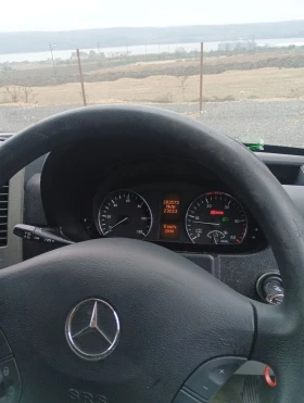 Обява за продажба на Mercedes-Benz Sprinter 313 CDI Maxi ~9 500 лв. - изображение 6 | Auto.bg Обява за продажба на Mercedes-Benz Sprinter 313 CDI Maxi ~9 500 лв. - изображение 6