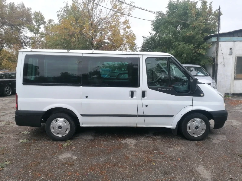 Ford Transit 2.2 9места Климатик, снимка 4 - Бусове и автобуси - 51971363