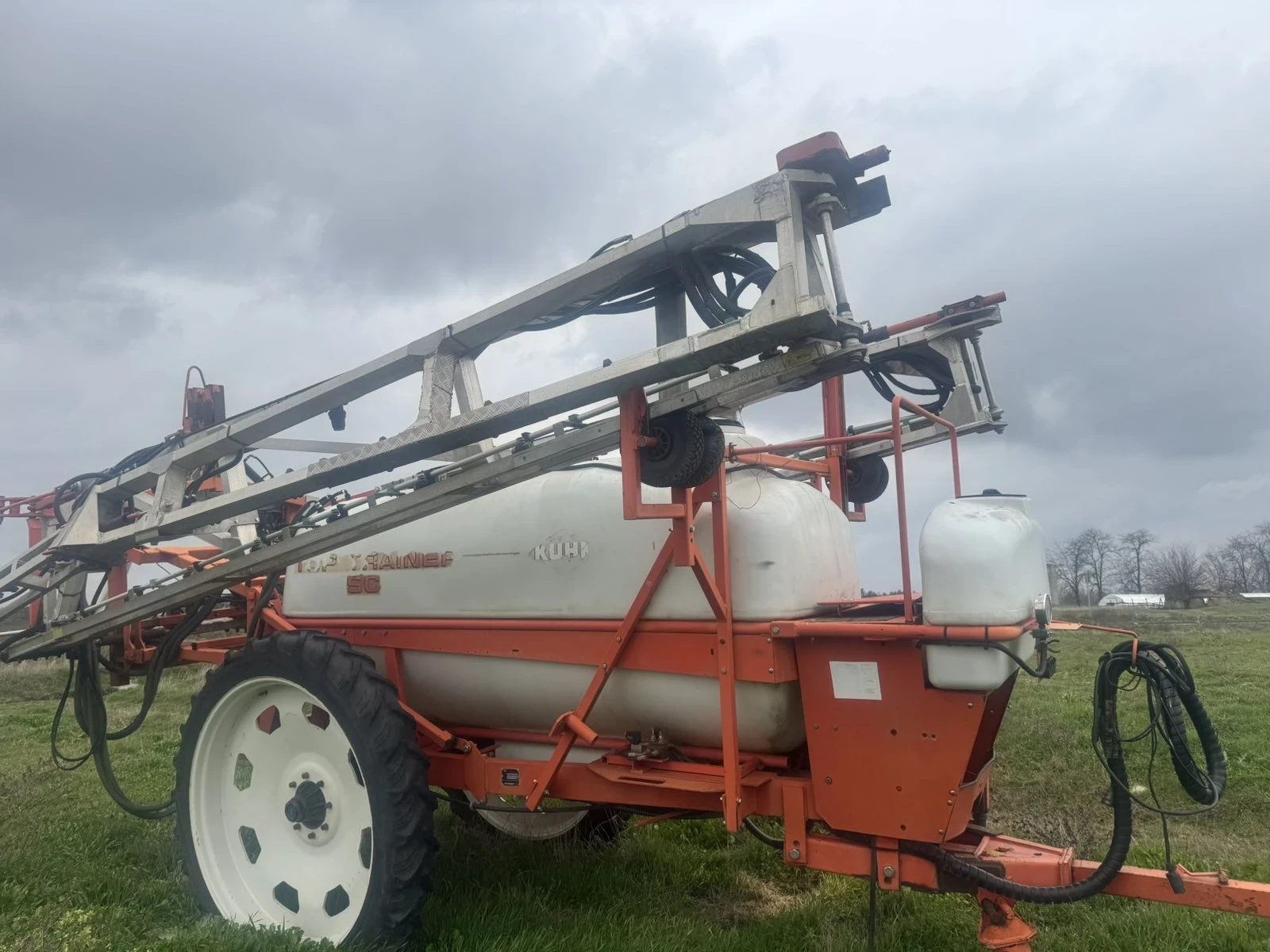 Пръскачка KUHN, снимка 2 - Селскостопанска техника - 54092334