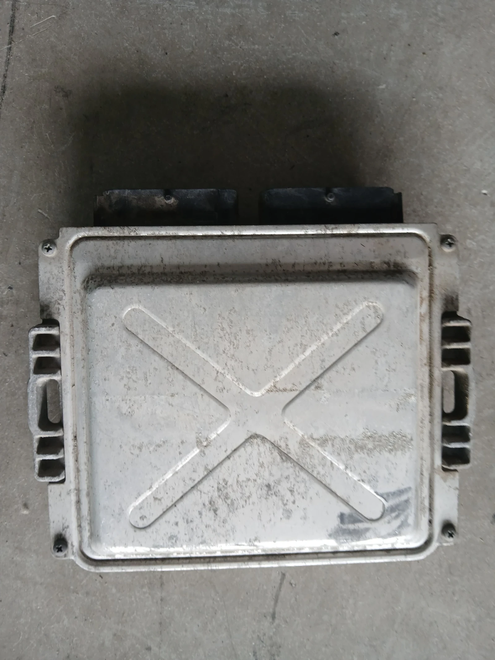 110R-006011 Компютър Dacia Logan , снимка 2 - Части - 54775892