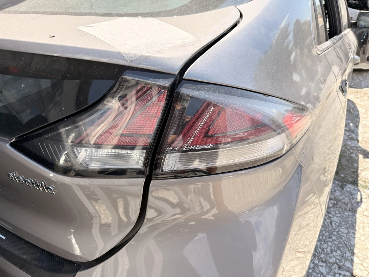 Десен стоп Hyundai Ioniq 2021 Electric LED 92402-G7500 n211